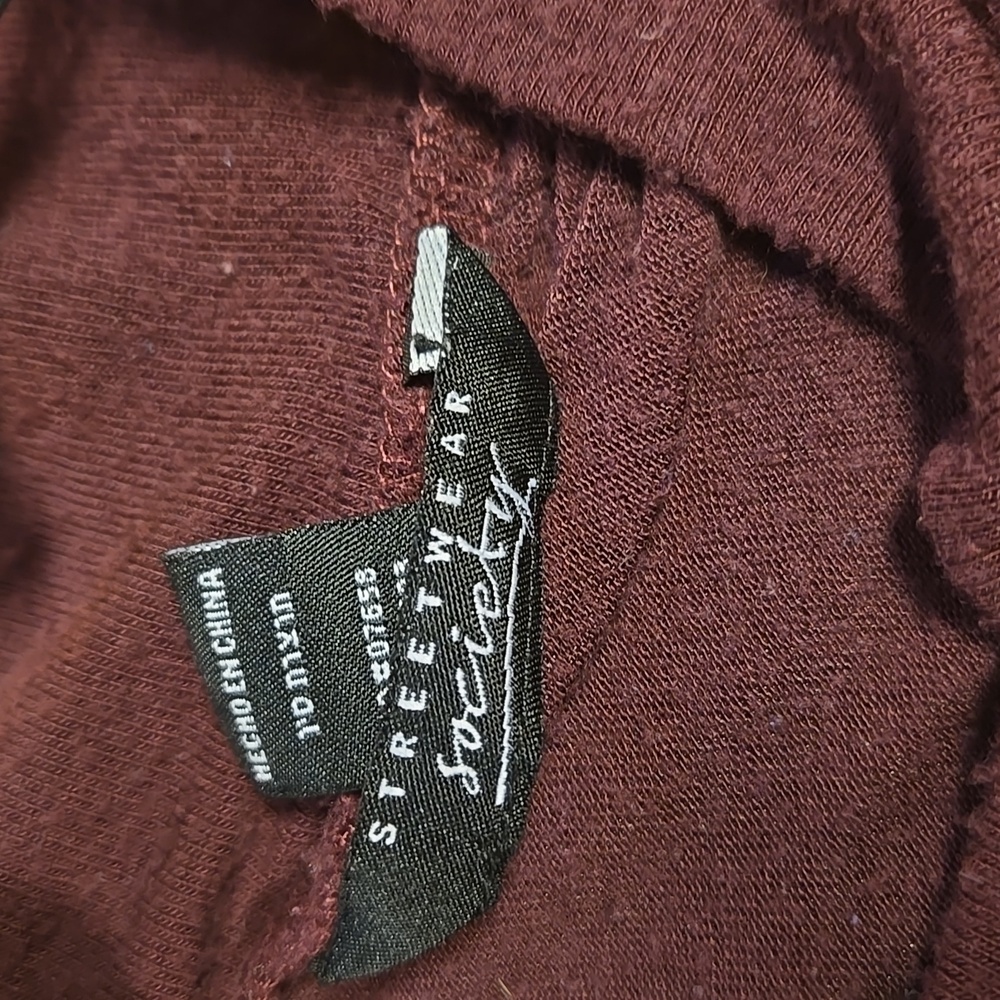 Shirt - Picture 3 of 6
